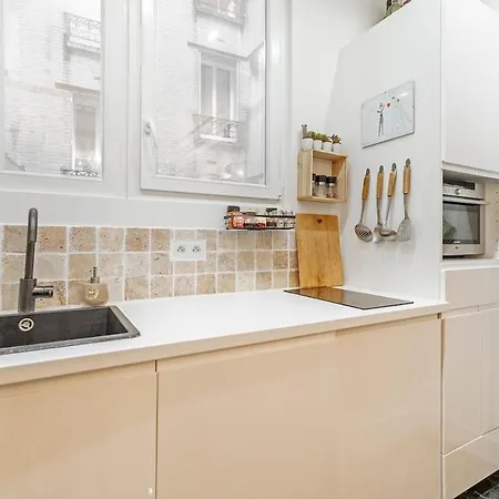 아파트 Refurbished Haussmannian