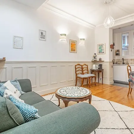 아파트 Refurbished Haussmannian
