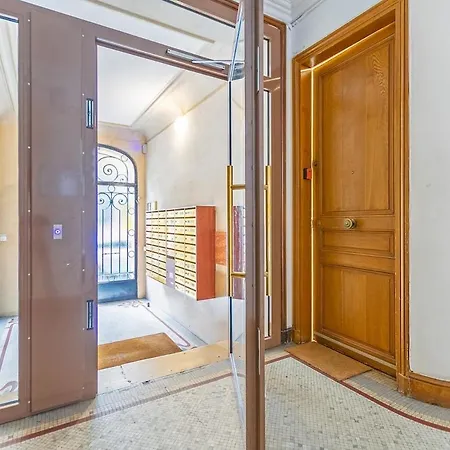 Refurbished Haussmannian 파리