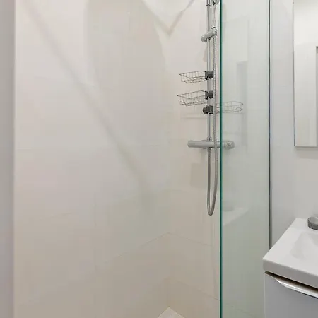 Refurbished Haussmannian Apartamento *
